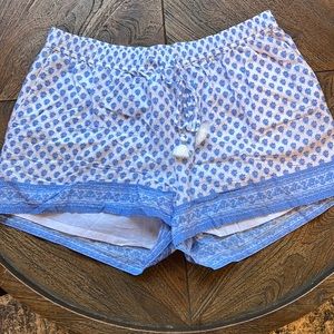 Vineyard vines pull on shorts size large